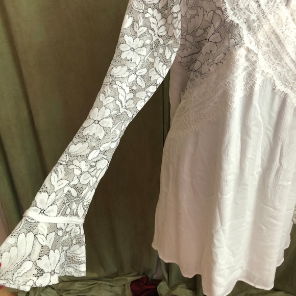 ✨✨Tassels N Lace Floral Lace Cutout Tunic Dress ✨ - Picture 5 of 8